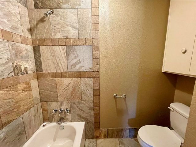 1607 McRay Avenue, Springdale, AR 72762