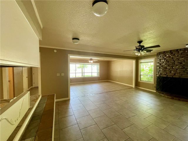 1607 McRay Avenue, Springdale, AR 72762