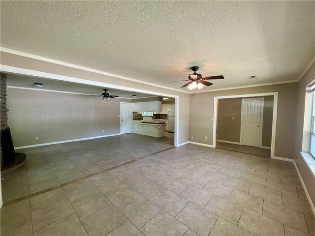 1607 McRay Avenue, Springdale, AR 72762