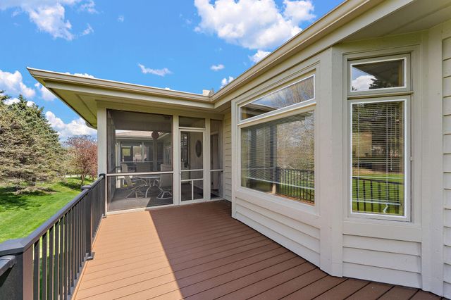 8914 Hilloway Road, Eden Prairie, MN 55347