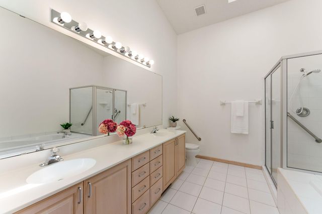 8914 Hilloway Road, Eden Prairie, MN 55347