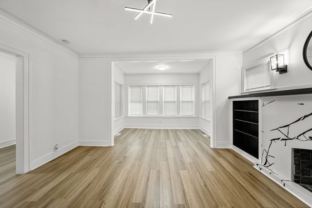 7537 S CLYDE Avenue, Chicago, IL 60649