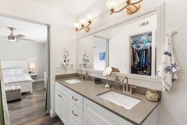 1380 Pebblewood Dr, Sacramento, CA 95833