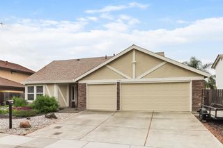 1380 Pebblewood Dr, Sacramento, CA 95833