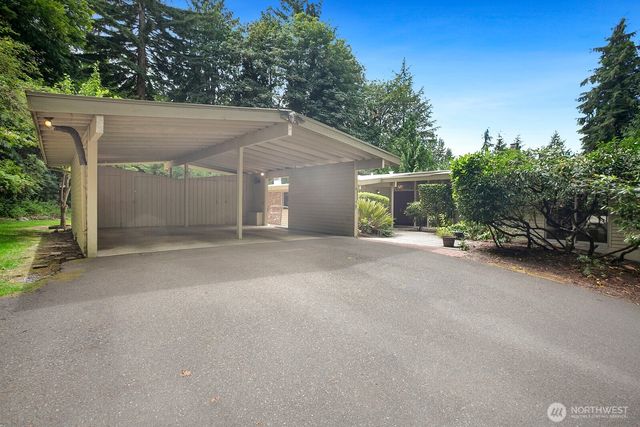 11880 NE 36th Place, Bellevue, WA 98005