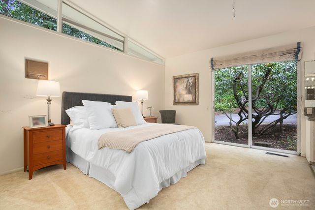 11880 NE 36th Place, Bellevue, WA 98005