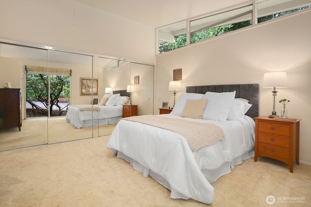 11880 NE 36th Place, Bellevue, WA 98005