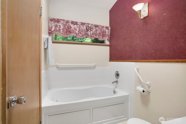 11880 NE 36th Place, Bellevue, WA 98005