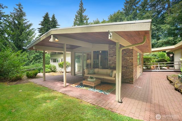 11880 NE 36th Place, Bellevue, WA 98005