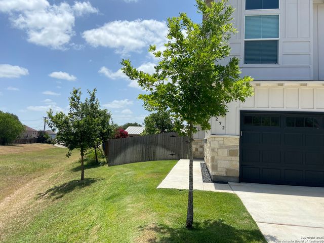 272 Sapphire Unit 702, New Braunfels, TX 78130
