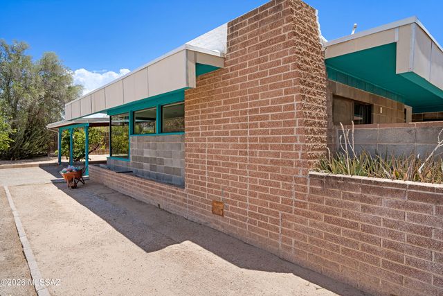 5646 E Towner Street, Tucson, AZ 85712