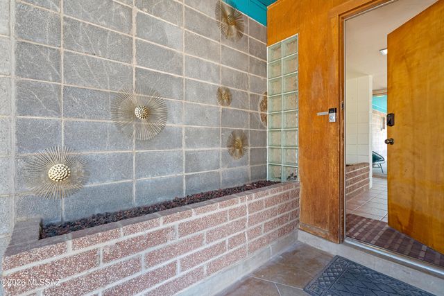 5646 E Towner Street, Tucson, AZ 85712