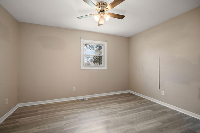 9542 Roosevelt Place, Crown Point, IN 46307