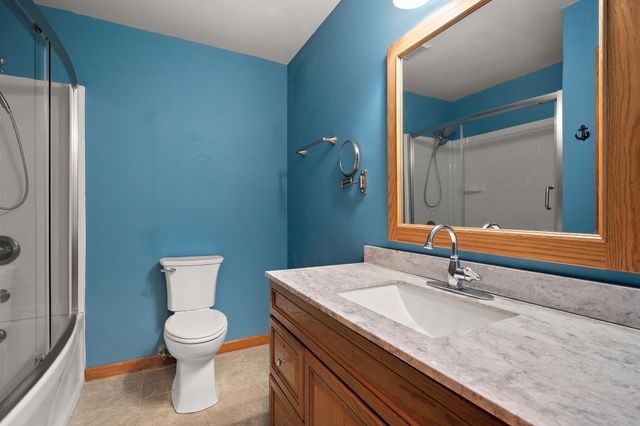 9542 Roosevelt Place, Crown Point, IN 46307