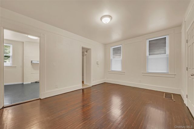 419 S 4th Avenue, Mount Vernon, NY 10550