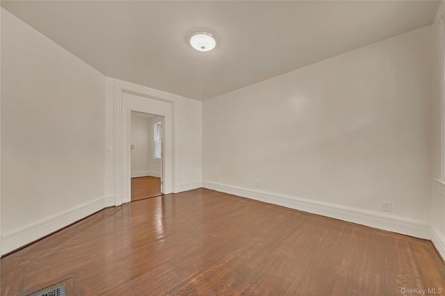 419 S 4th Avenue, Mount Vernon, NY 10550