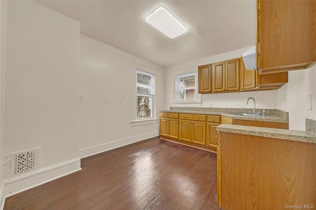 419 S 4th Avenue, Mount Vernon, NY 10550