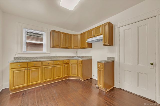 419 S 4th Avenue, Mount Vernon, NY 10550