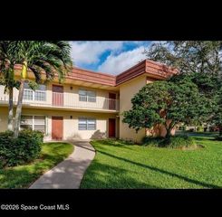 25 Vista Gardens Trail 204, Vero Beach, FL 32962