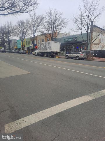 5309 GEORGIA AVE NW, Washington, DC 20011