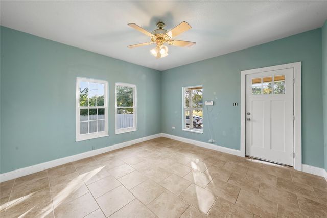 1815 Maple Avenue, Waco, TX 76707