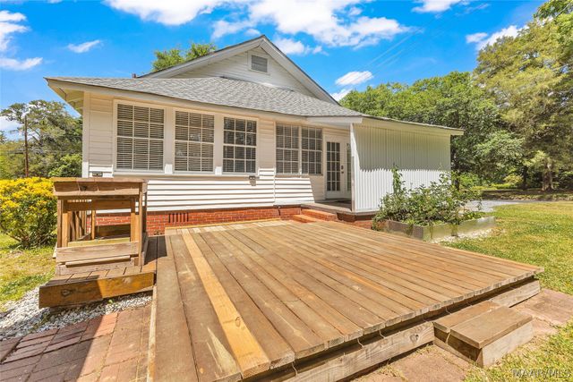 901 W Tuskeena Street, Wetumpka, AL 36092