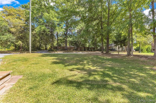 901 W Tuskeena Street, Wetumpka, AL 36092