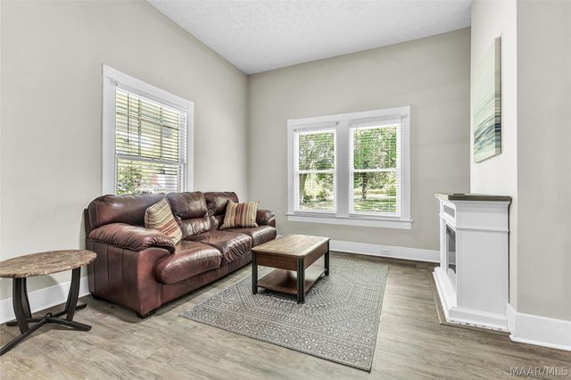 901 W Tuskeena Street, Wetumpka, AL 36092
