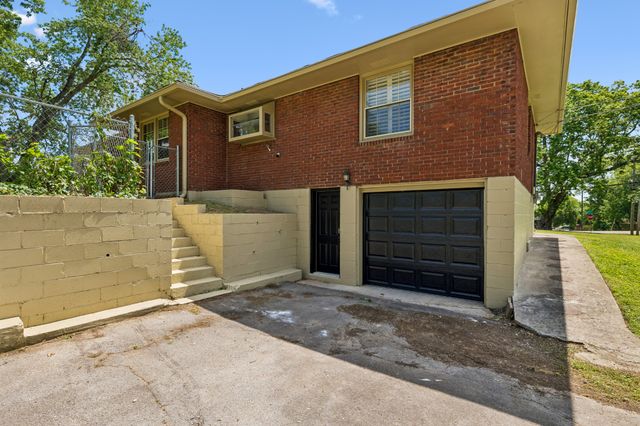 2501 Western Hills Dr, Nashville, TN 37214