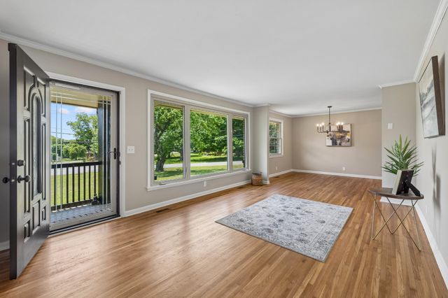 2501 Western Hills Dr, Nashville, TN 37214