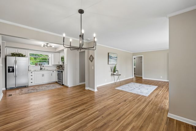 2501 Western Hills Dr, Nashville, TN 37214