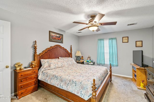 69 Pelican Circle, Beaufort, SC 29906