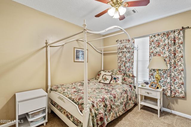 69 Pelican Circle, Beaufort, SC 29906