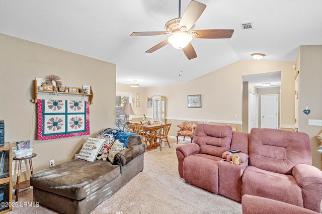 69 Pelican Circle, Beaufort, SC 29906