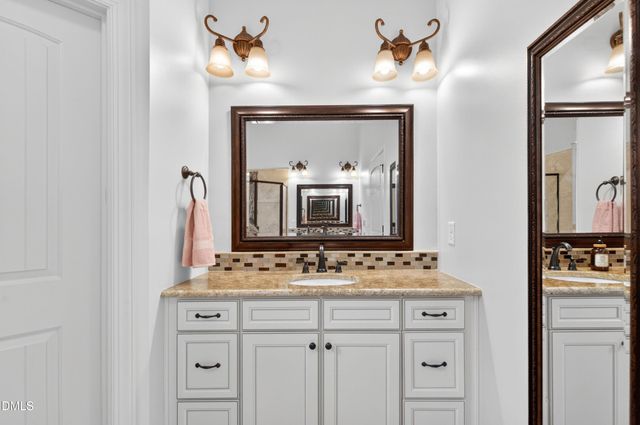 691 Hawthorne Place, Creedmoor, NC 27522