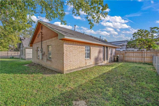 302 West 23rd Street, Bryan, TX 77803