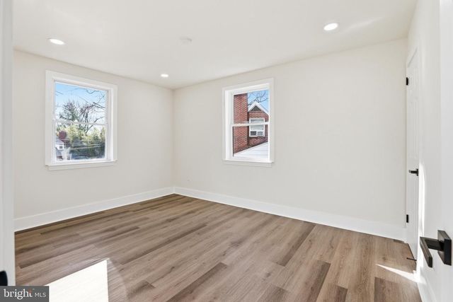 5621 HAWTHORNE ST, Landover, MD 20785