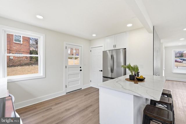 5621 HAWTHORNE ST, Landover, MD 20785