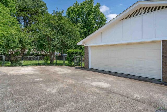 105 Bison Trl., Longview, TX 75601