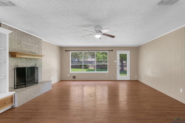 105 Bison Trl., Longview, TX 75601