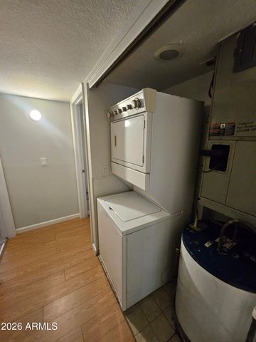 520 N STAPLEY Drive 235, Mesa, AZ 85203