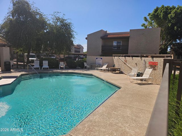 520 N STAPLEY Drive 235, Mesa, AZ 85203