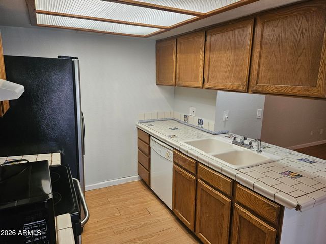 520 N STAPLEY Drive 235, Mesa, AZ 85203
