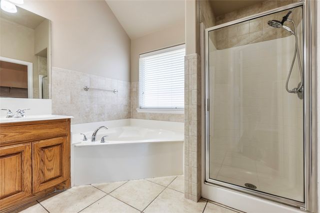 8244 Edgepoint Trail, Fort Worth, TX 76053