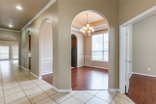 8244 Edgepoint Trail, Fort Worth, TX 76053