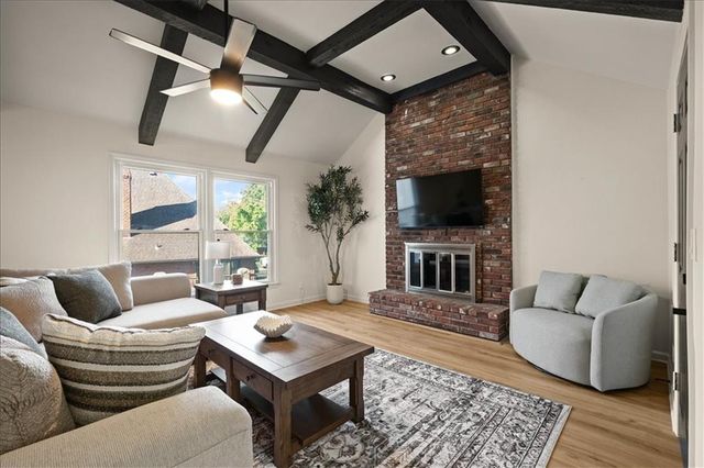 10310 Eby Street, Overland Park, KS 66212