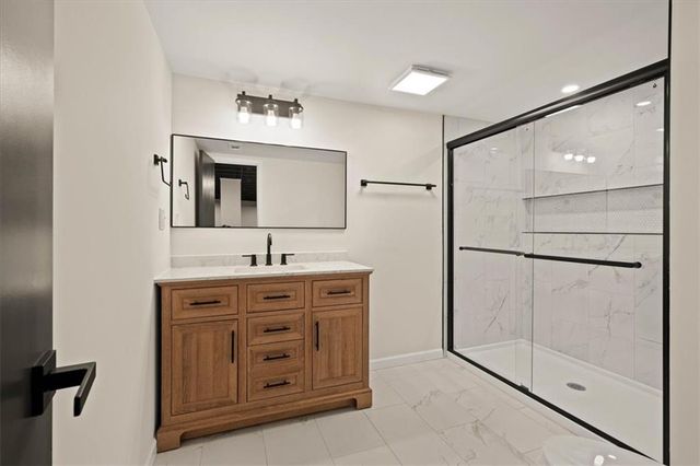 10310 Eby Street, Overland Park, KS 66212