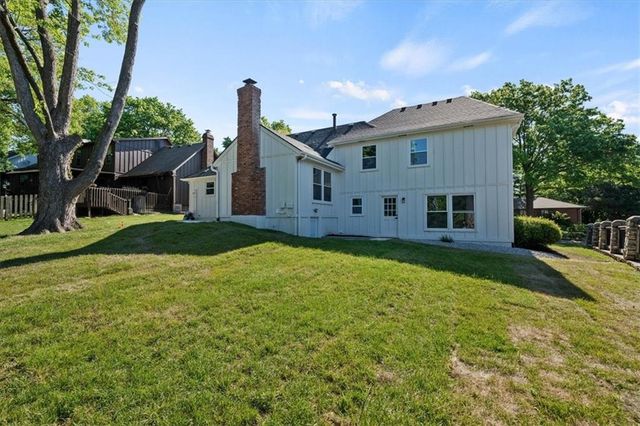 10310 Eby Street, Overland Park, KS 66212