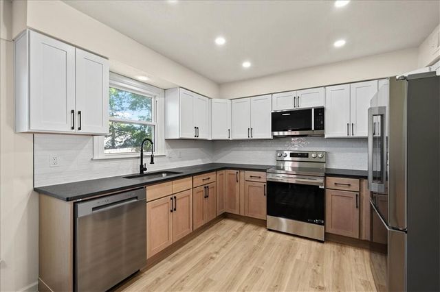 10310 Eby Street, Overland Park, KS 66212