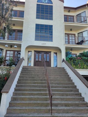 1263 Robinson Avenue 12, San Diego, CA 92103